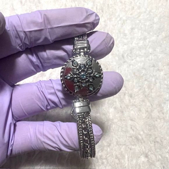 Ginger Snaps Silver Tone Multi Chain Bracelet Blue Rhinestone Snowflake Snap - Picture 4 of 8